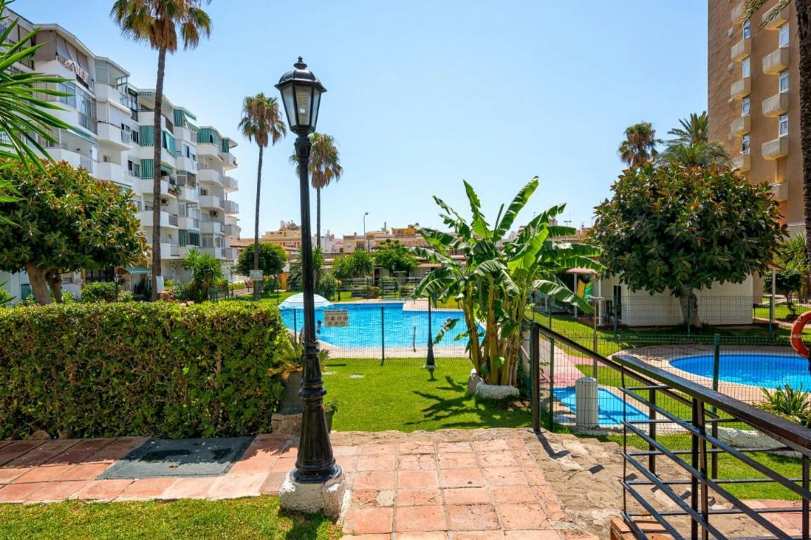Little Cosy By The Sea&Swimming-Pool Apartment Torremolinos Bagian luar foto